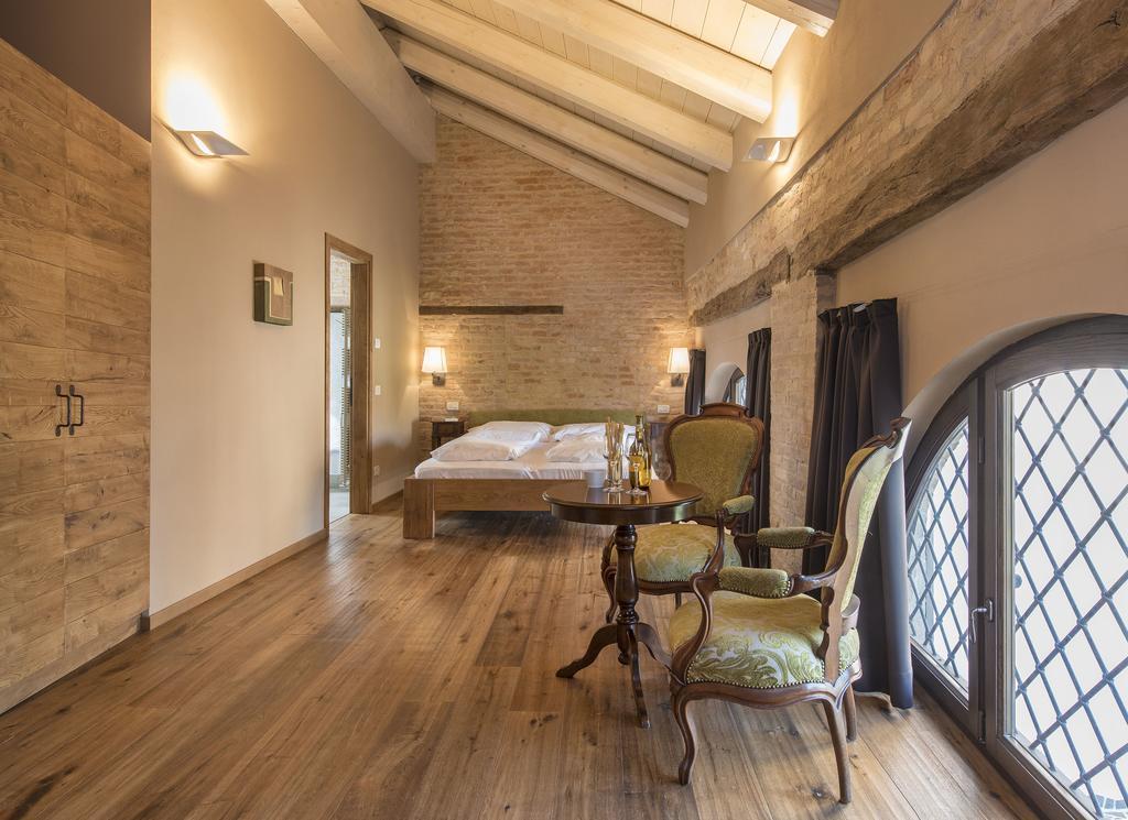 Sunstar Hotel Piemont Castello Di Villa Isola d'Asti 外观 照片